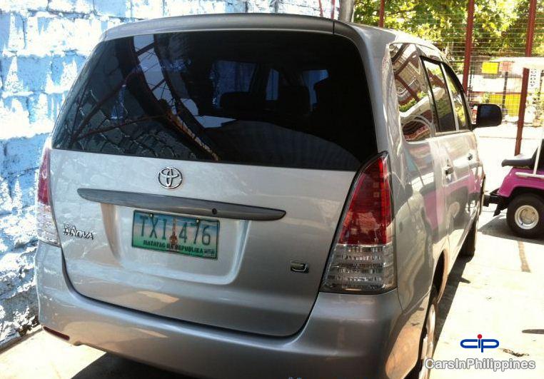 Toyota Innova - image 6