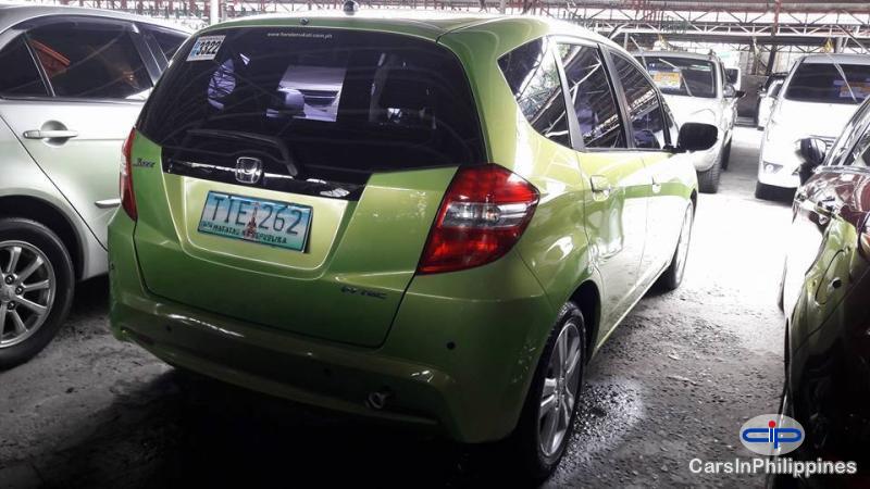 Honda Jazz Automatic - image 3