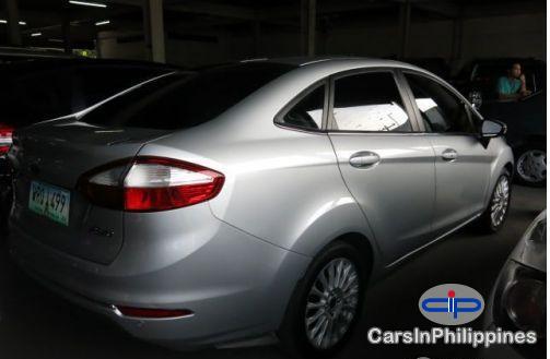 Ford Fiesta - image 2