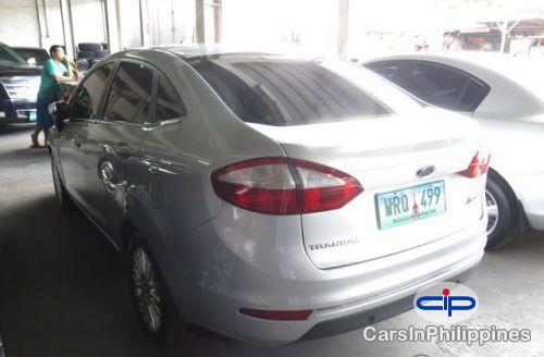 Ford Fiesta - image 3