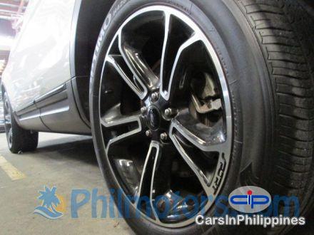 Ford Explorer Automatic - image 2