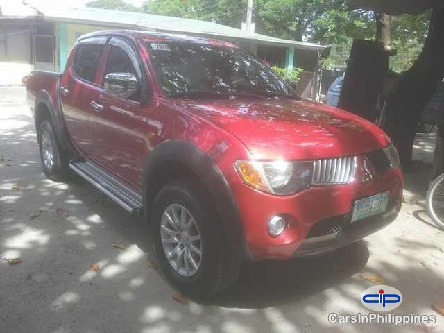 Picture of Mitsubishi Strada