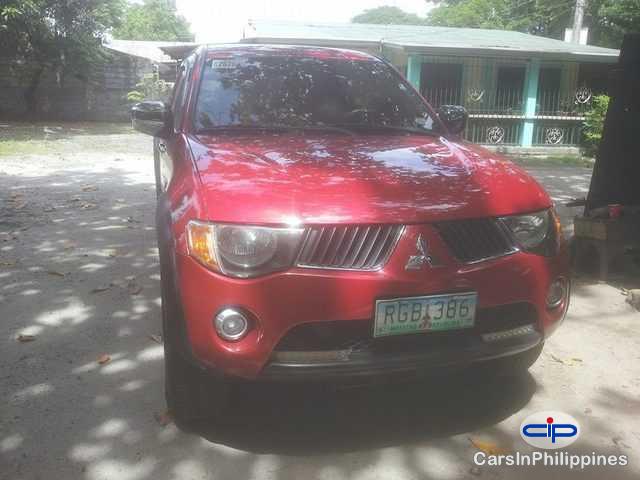 Mitsubishi Strada
