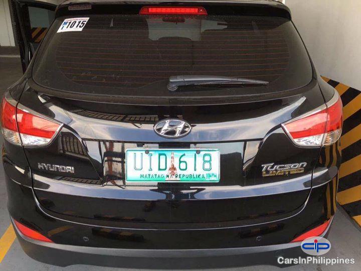 Hyundai Tucson Automatic 2012 - image 2
