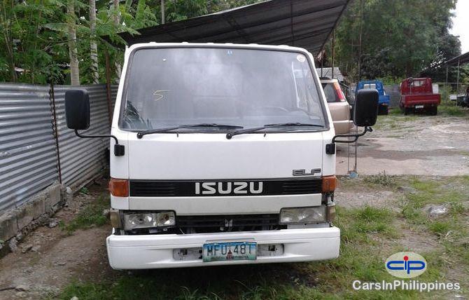 Pictures of Isuzu Elf Manual
