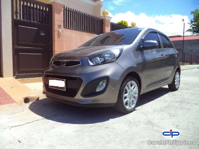 Pictures of Kia Picanto Automatic 2011