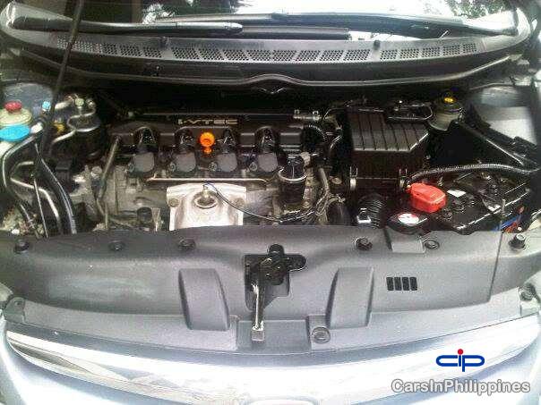 Honda Civic Automatic - image 2