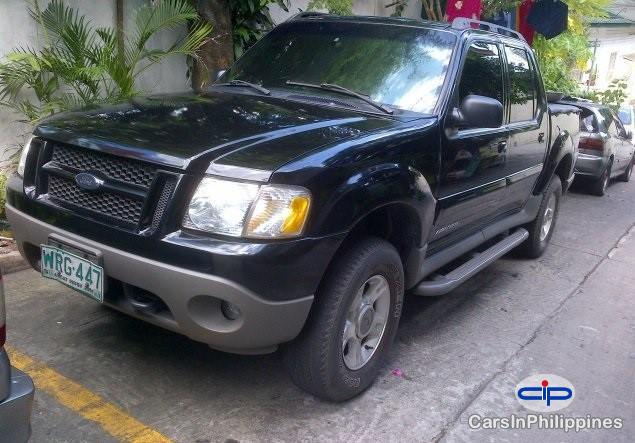 Pictures of Ford Explorer Automatic 2000