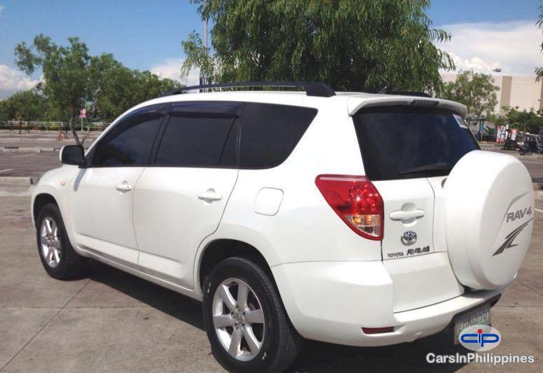 Toyota RAV4 Automatic - image 10