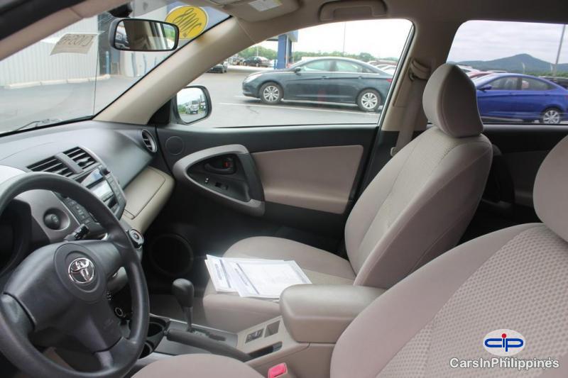 Toyota RAV4 Automatic 2008 - image 4