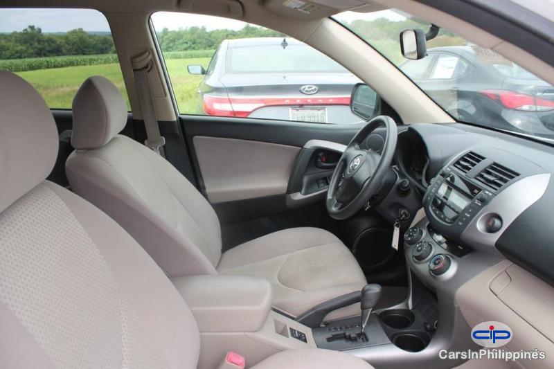 Toyota RAV4 Automatic 2008 - image 9