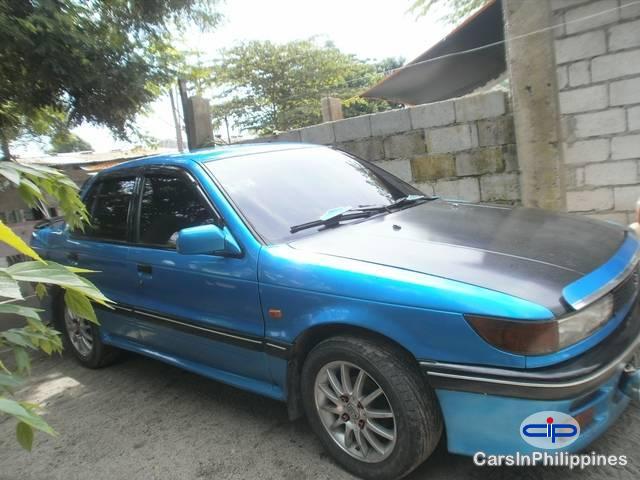 Mitsubishi Lancer Manual 1992 - image 3