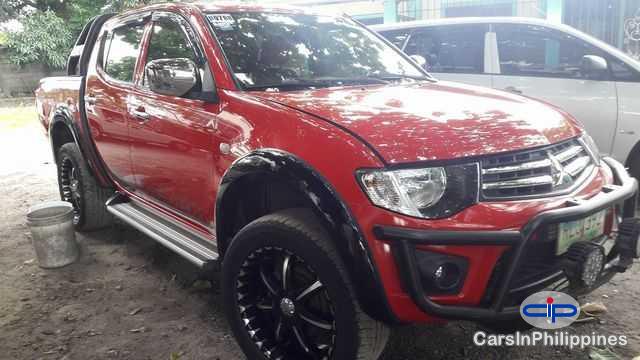 Picture of Mitsubishi Strada Manual 2012