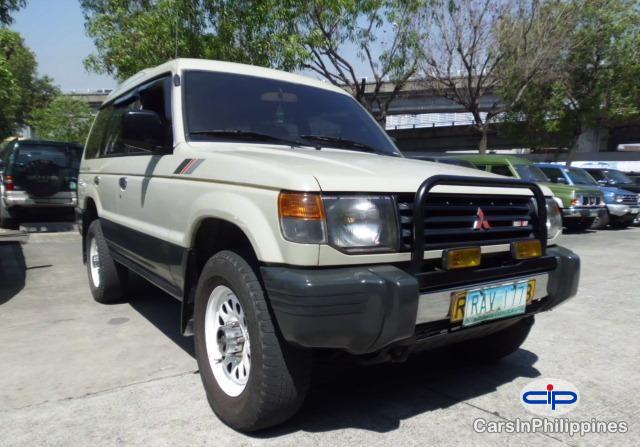 Picture of Mitsubishi Pajero Manual 1991