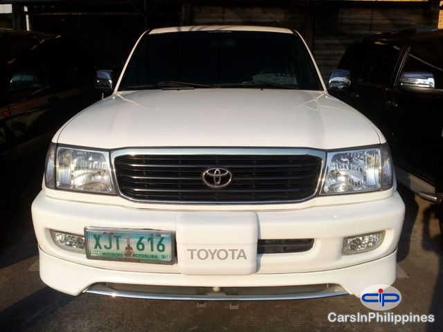 Picture of Toyota Land Cruiser Manual 2003