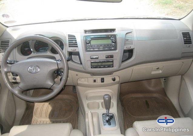 Toyota Fortuner Automatic 2007 - image 3