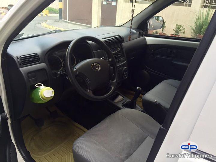 Toyota Avanza Manual 2010 - image 3