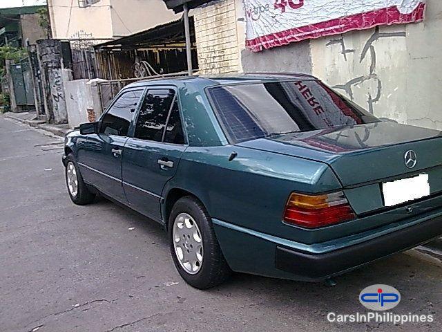 Mercedes Benz Manual 2002 - image 3