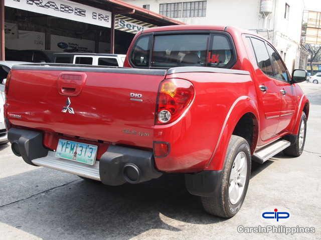 Mitsubishi Strada Automatic 2008 - image 2