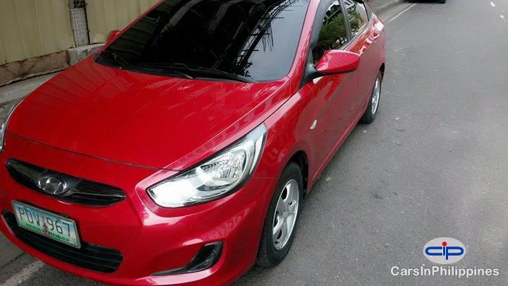 Hyundai Accent Automatic 2011 - image 3