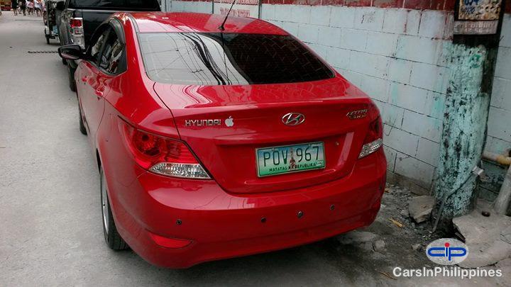 Hyundai Accent Automatic 2011 - image 4