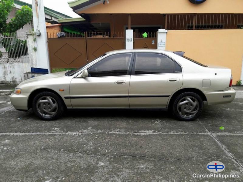 Honda Accord Manual - image 2