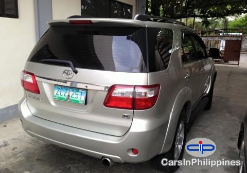 Toyota Fortuner Automatic 2006 - image 2