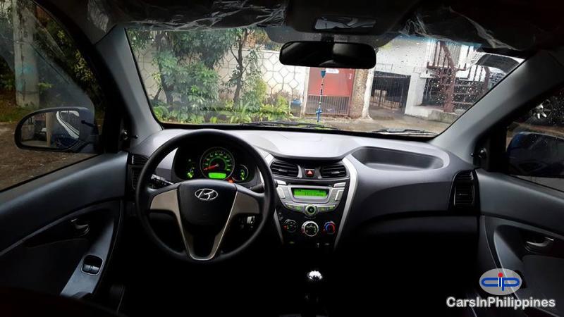 Hyundai Eon Automatic - image 5