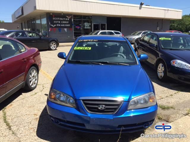 Pictures of Hyundai Elantra Automatic 2004