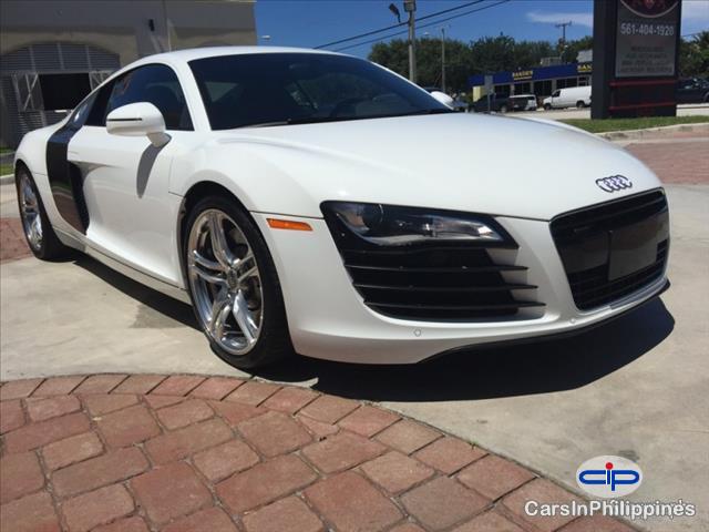 Audi R8 Automatic 2010 - image 3
