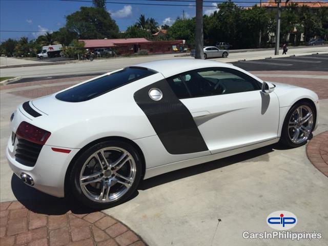 Audi R8 Automatic 2010 - image 5