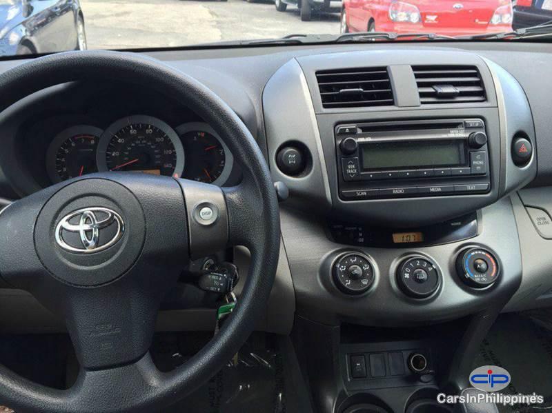 Toyota RAV4 Automatic 2012 - image 8