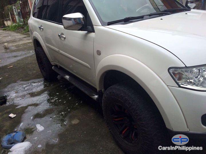 Picture of Mitsubishi Montero Sport Automatic 2010