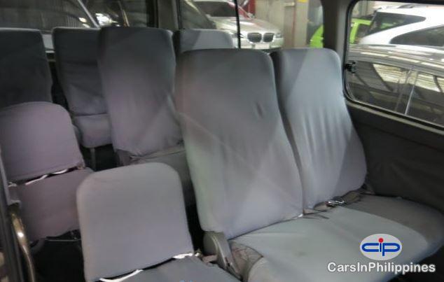 Nissan Urvan - image 3