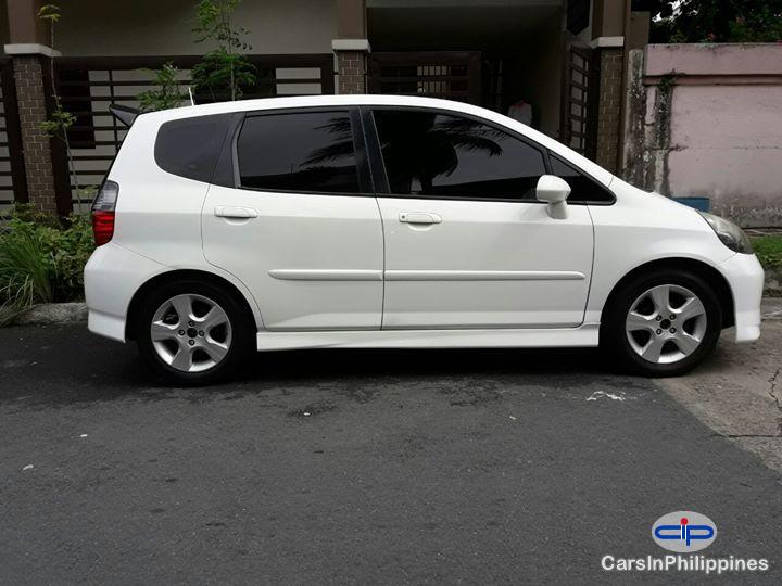 Picture of Honda Jazz Manual