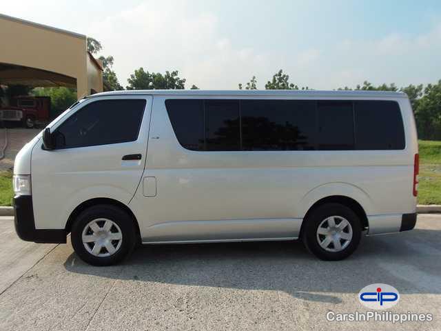 Picture of Toyota Hiace Manual