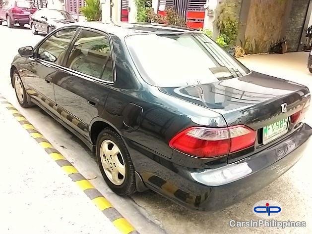 Honda Accord - image 3