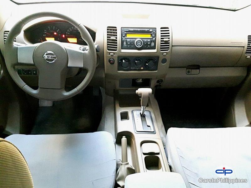 Nissan Navara Automatic 2012 - image 2