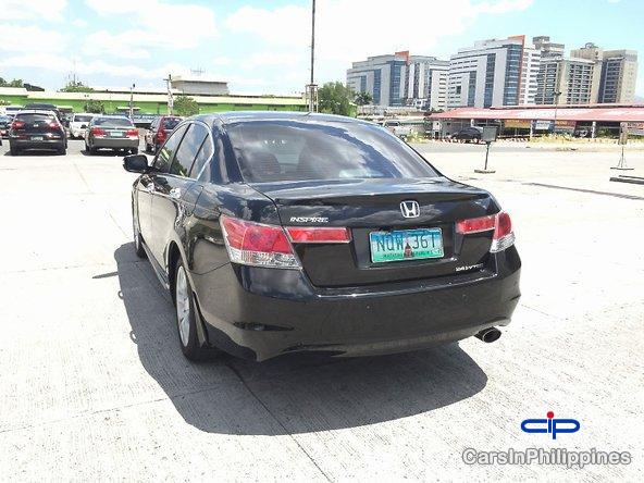 Honda Accord Automatic - image 5