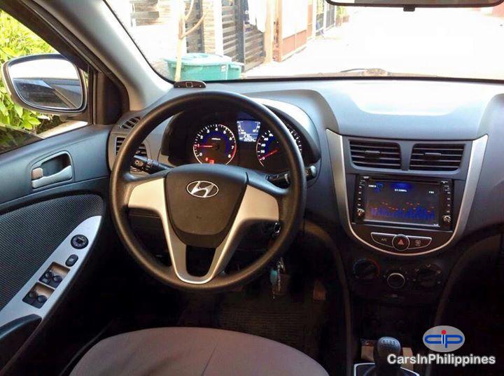Hyundai Accent Manual - image 5