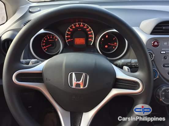 Honda Jazz Automatic 2010 - image 3