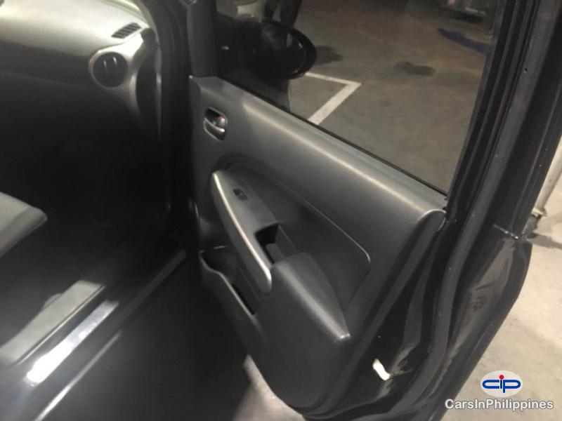 Mazda Mazda2 Automatic - image 4