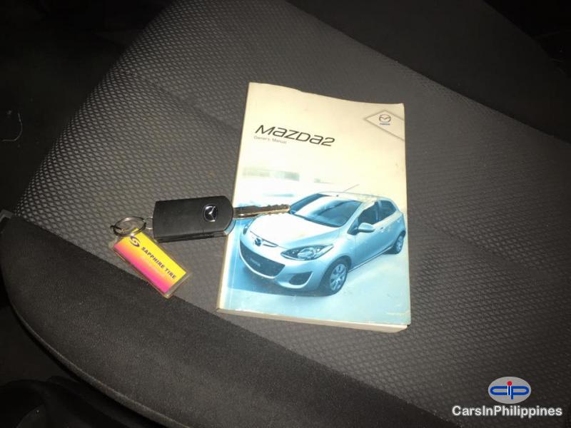 Mazda Mazda2 Automatic - image 7