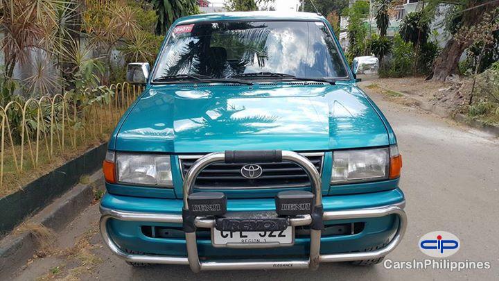 Toyota Revo Manual 1999 - image 2