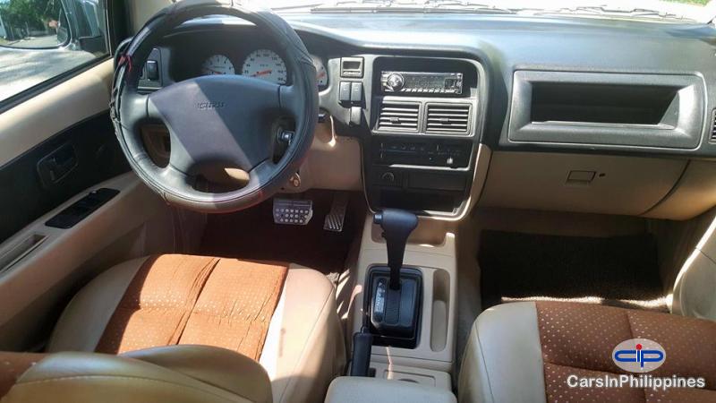 Picture of Isuzu Crosswind Automatic in Philippines