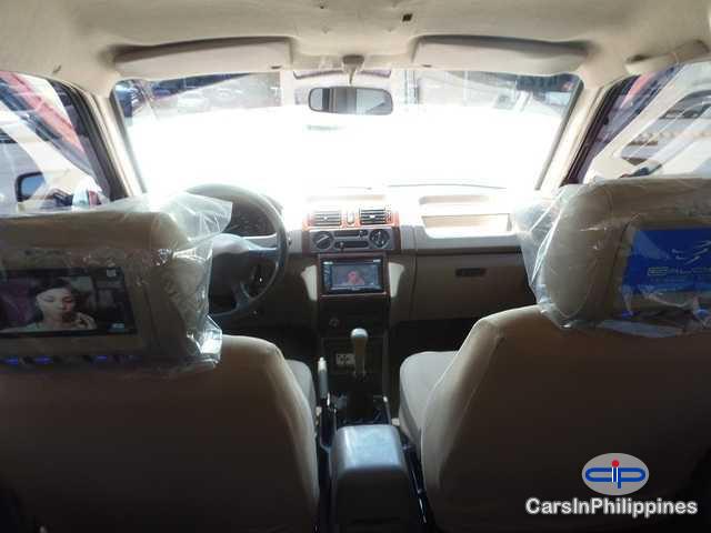 Mitsubishi Adventure Manual 2005 - image 2