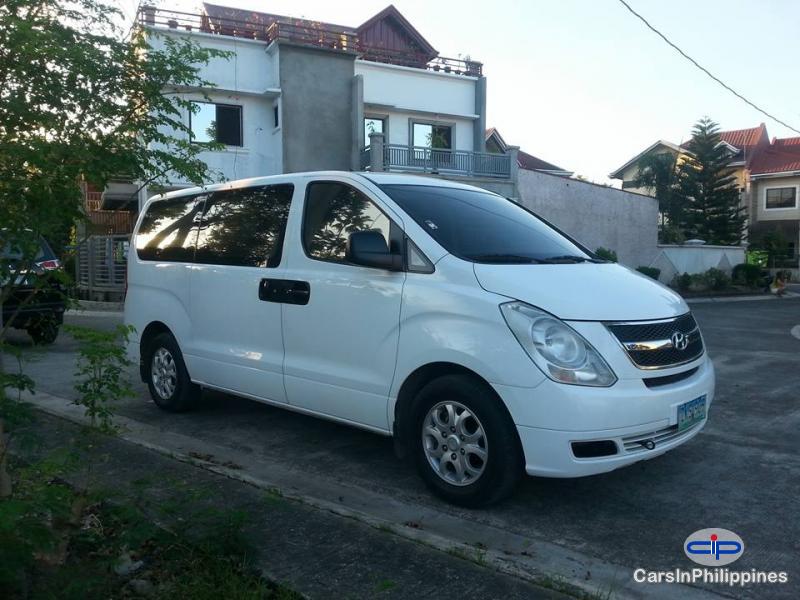 Hyundai Starex Automatic - image 2