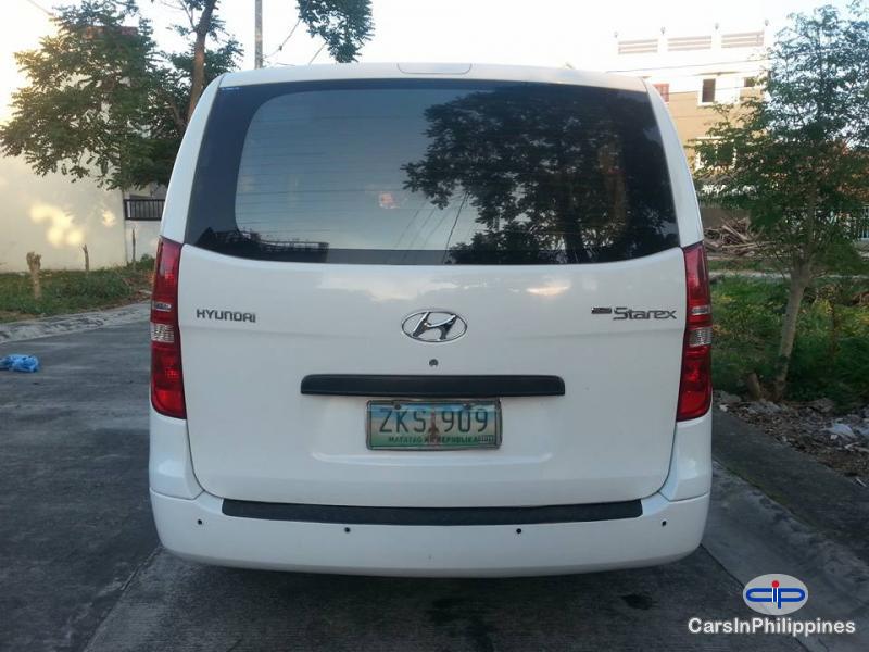 Hyundai Starex Automatic - image 8