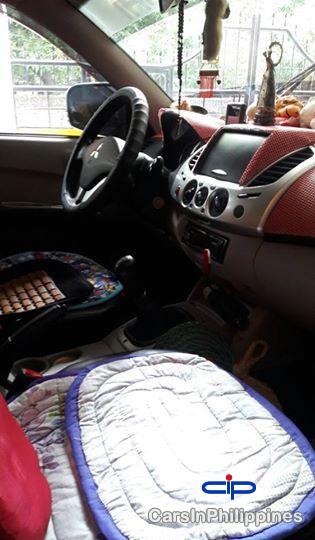 Mitsubishi Strada Manual 2010 - image 2