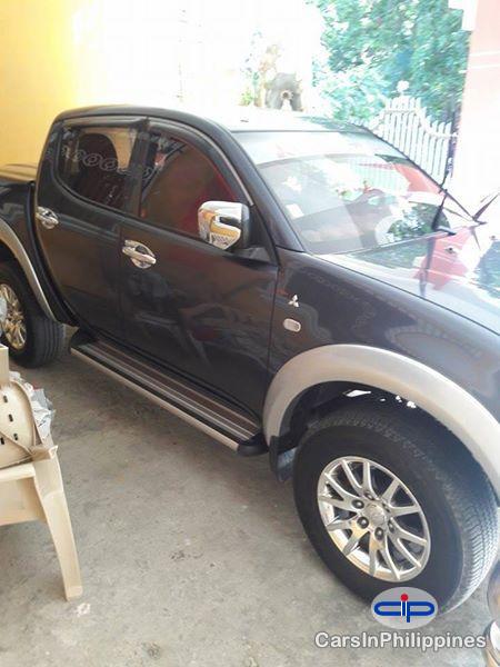 Mitsubishi Strada Manual 2010 in Sulu